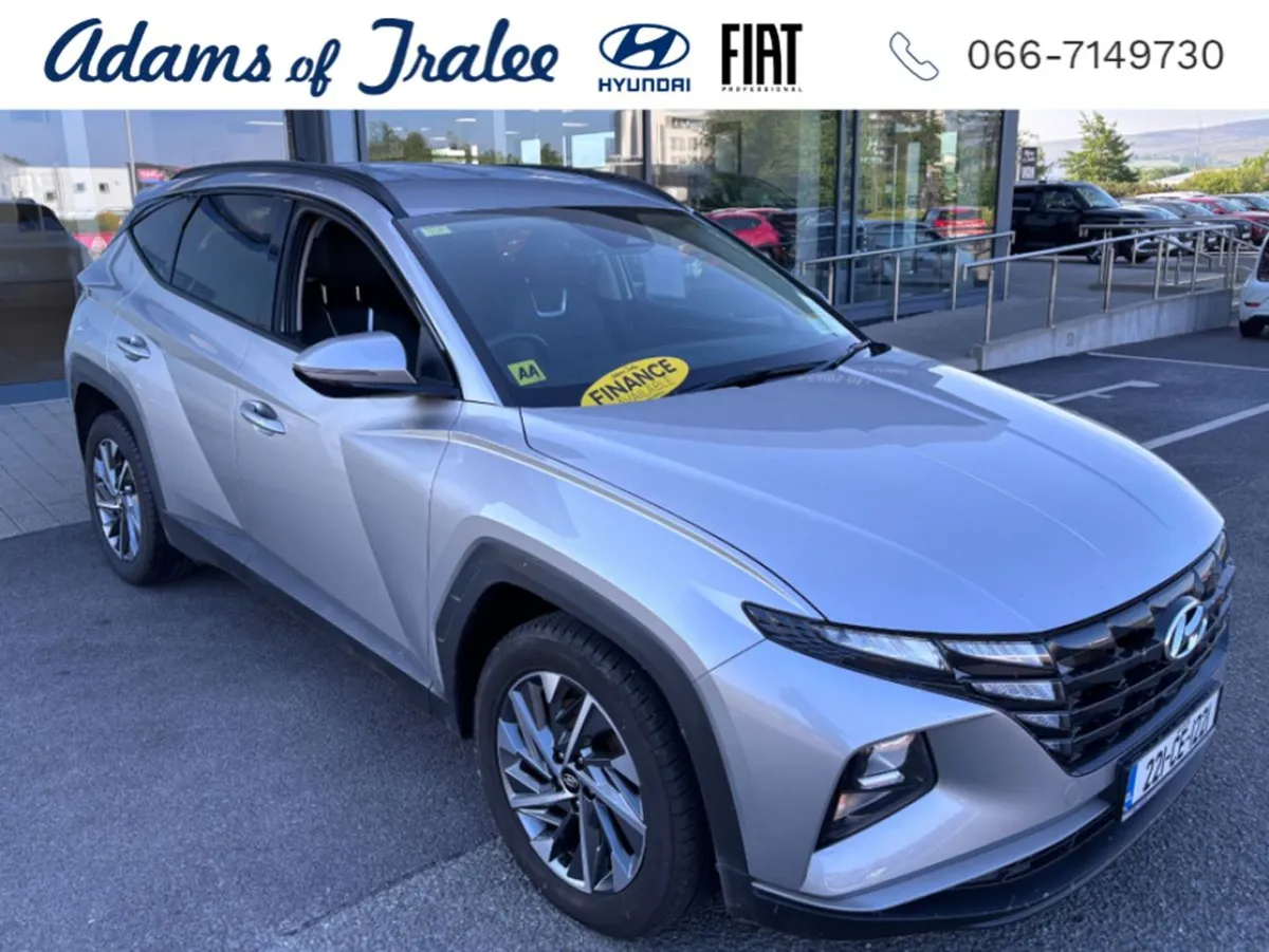 Hyundai Tucson Ix35 Executive 5DR - Image 1