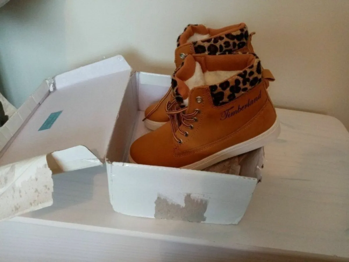 Ladies boots - Image 2