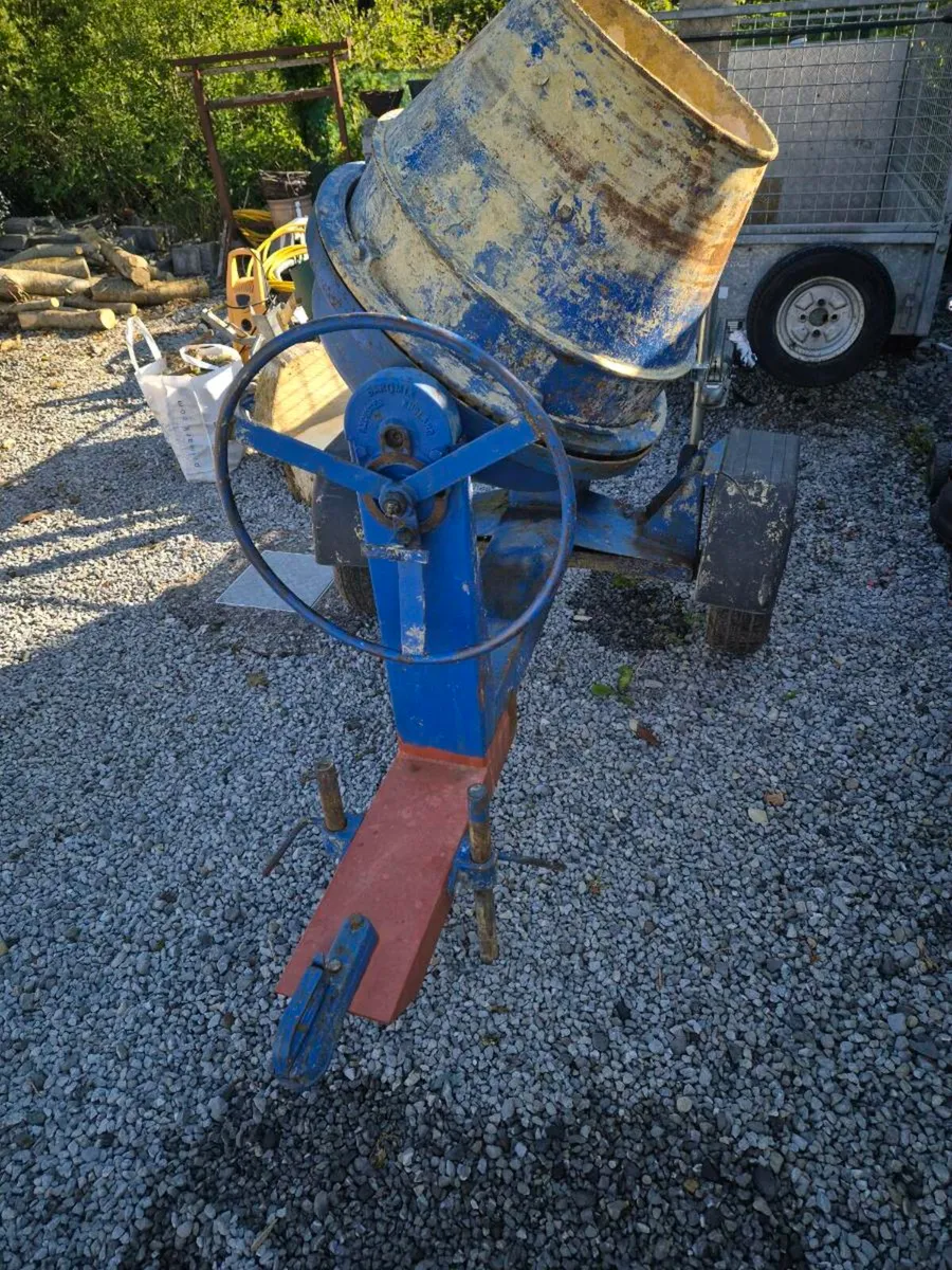 Towable mixer .lister engine - Image 2