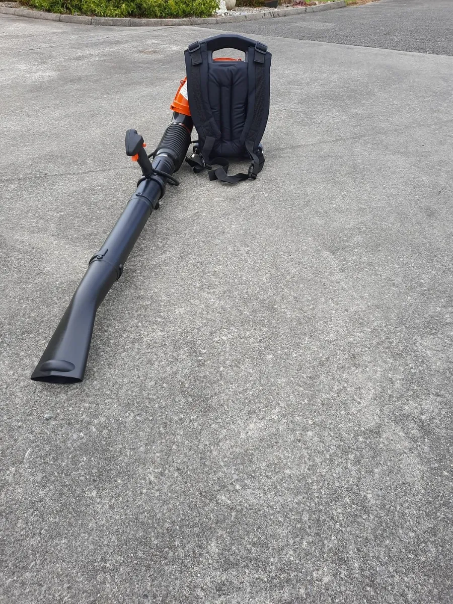 Backpack Leaf / Grass Blower 1.7 HP Free Delivery - Image 1