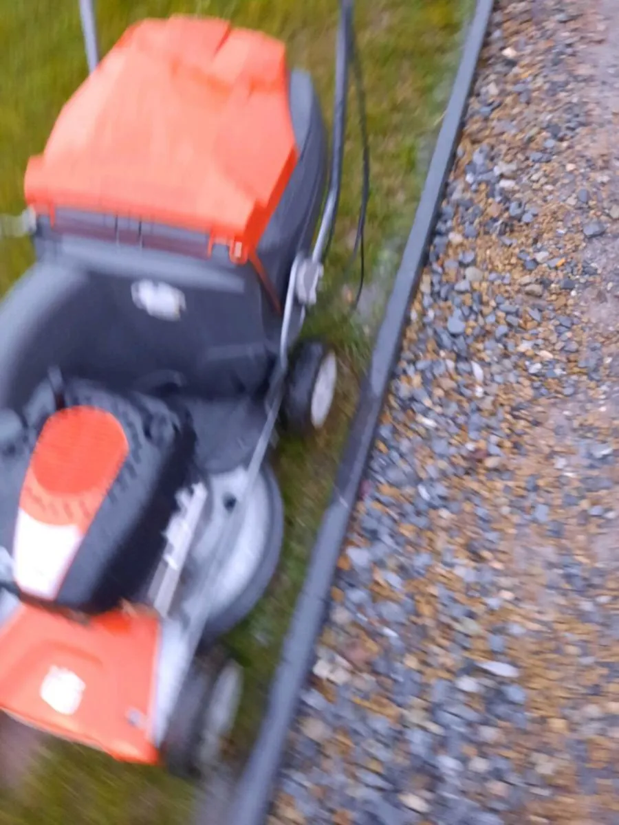 Lawnmower very good condition - Image 2