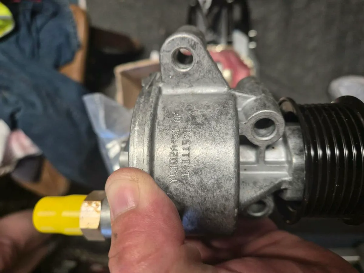 Ford transit injectors. pick up 2.4 tdi - Image 3