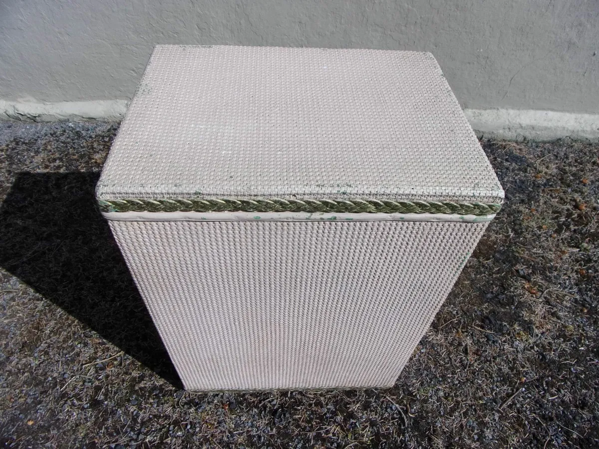 Storage container or Laundry basket. - Image 2