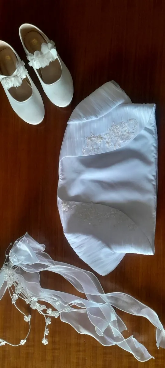 Communion dress age 8-9 - Image 2