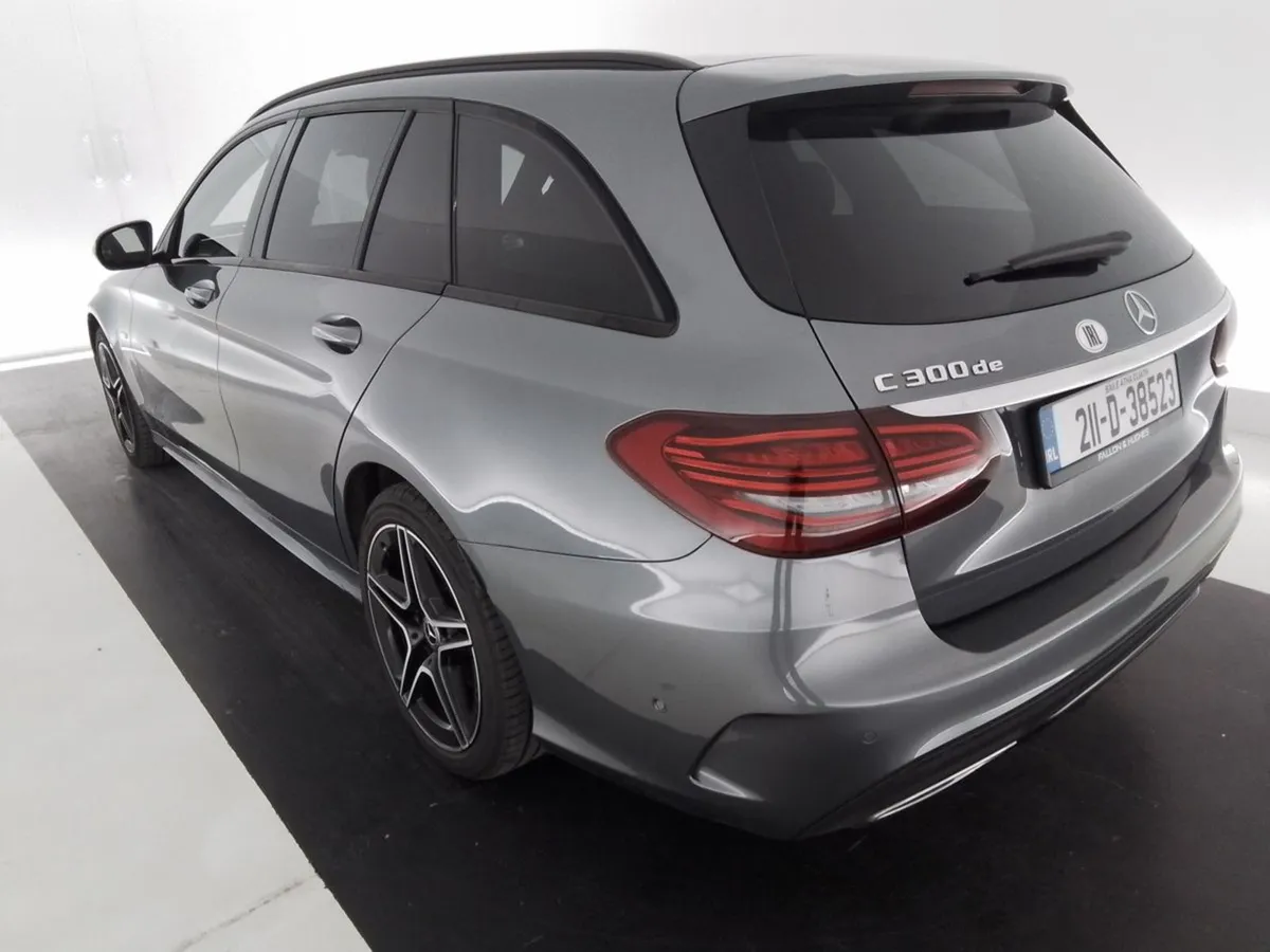 Mercedes-Benz C-Class Series 300 De Amg Line Ed P - Image 4