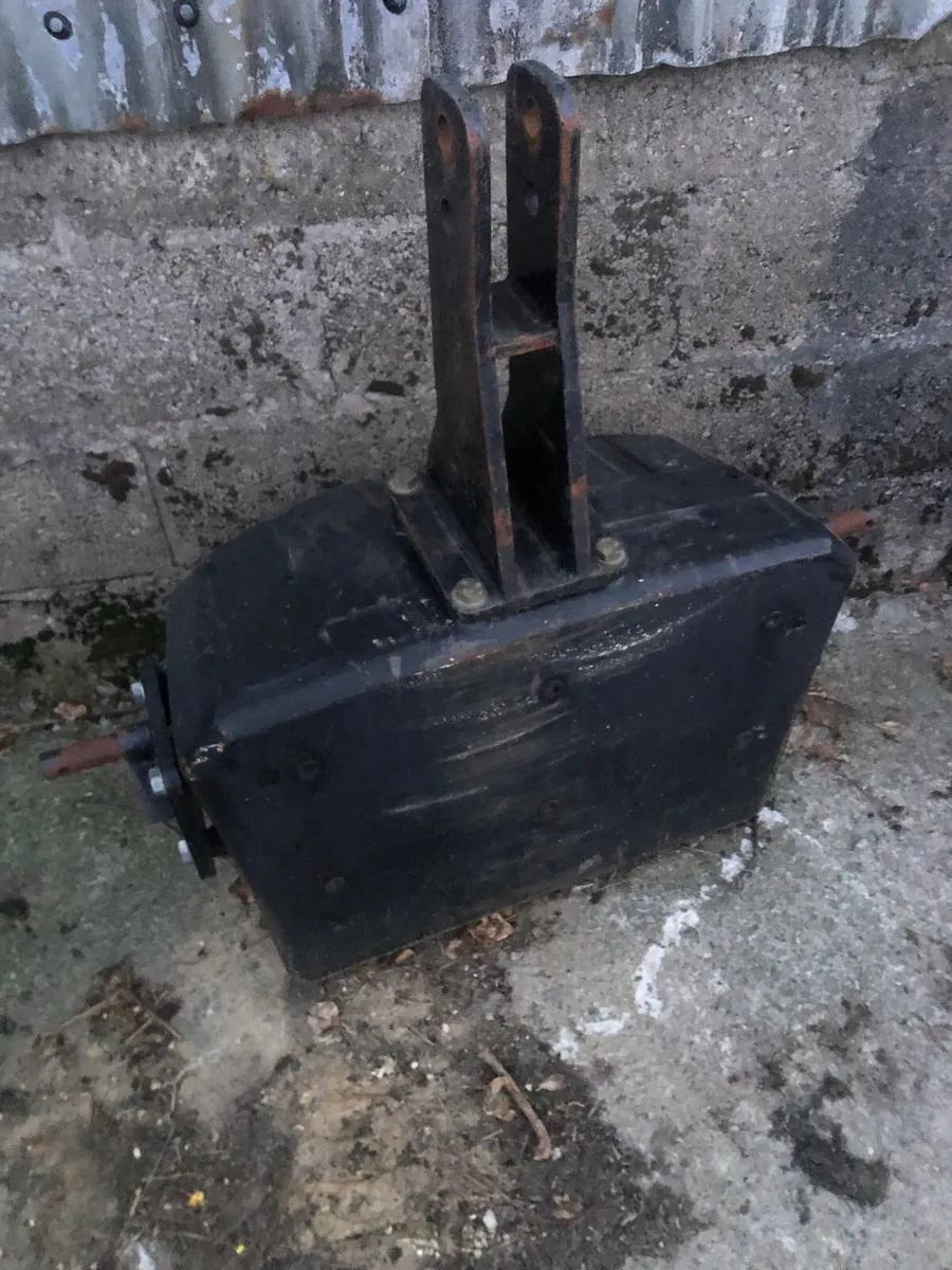John Deere weights / hitches - Image 1
