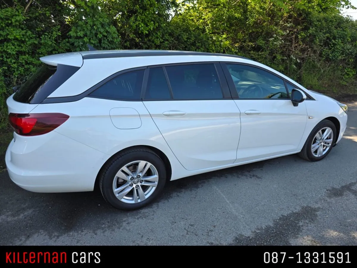 Vauxhall Astra 1.6 Cdti Design 110PS 5DR - Image 4
