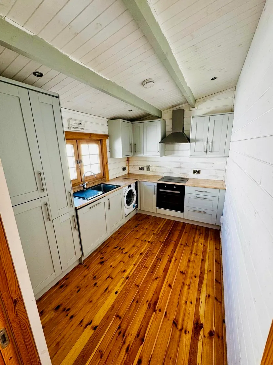 Residential Log Cabin - Turnkey - Image 4