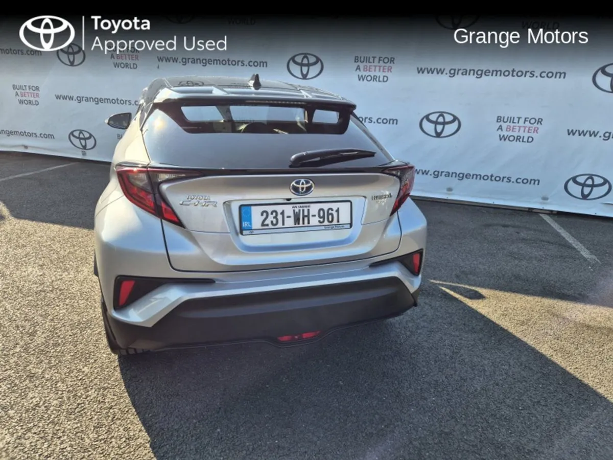 Toyota C-HR 1.8 Hybrid Sport Bi-tone low Mileage - Image 4
