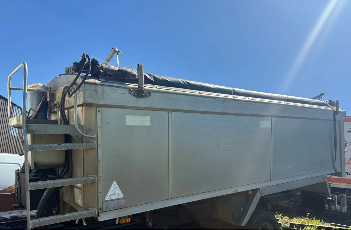 Alloy Insulated Tarmac body - Image 1