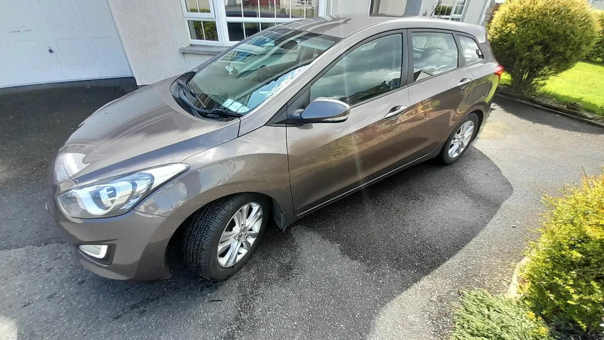 Hyundai i30 2014 Touring Estate - Image 1