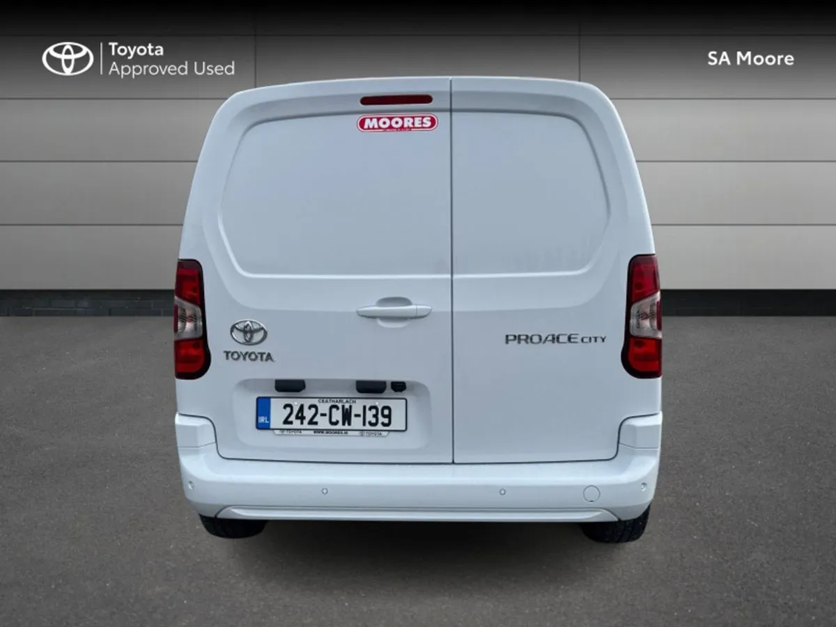Toyota Proace 1.5 GX SWB 1000KG - Image 4