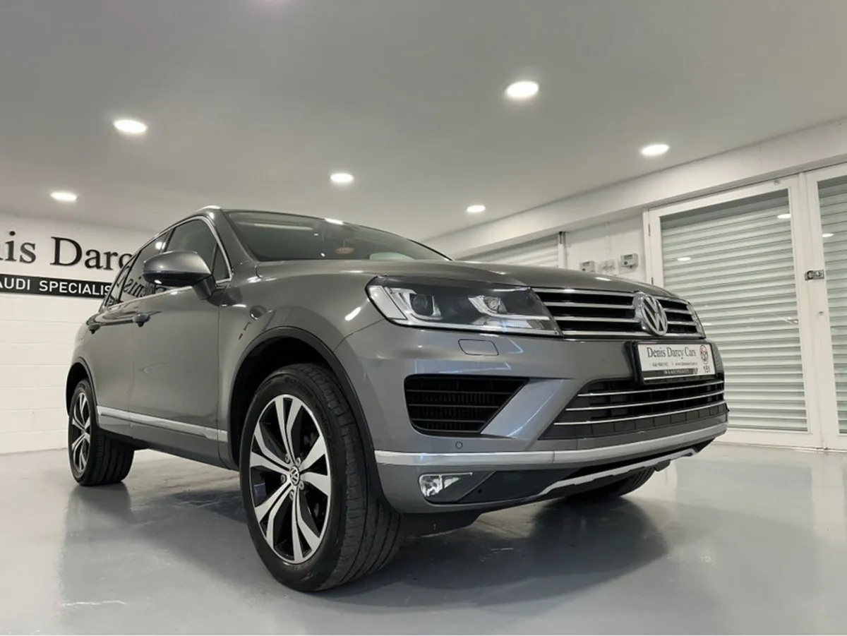 Volkswagen Touareg 3.0 TDI 240HP ( 790 Road Tax P - Image 3