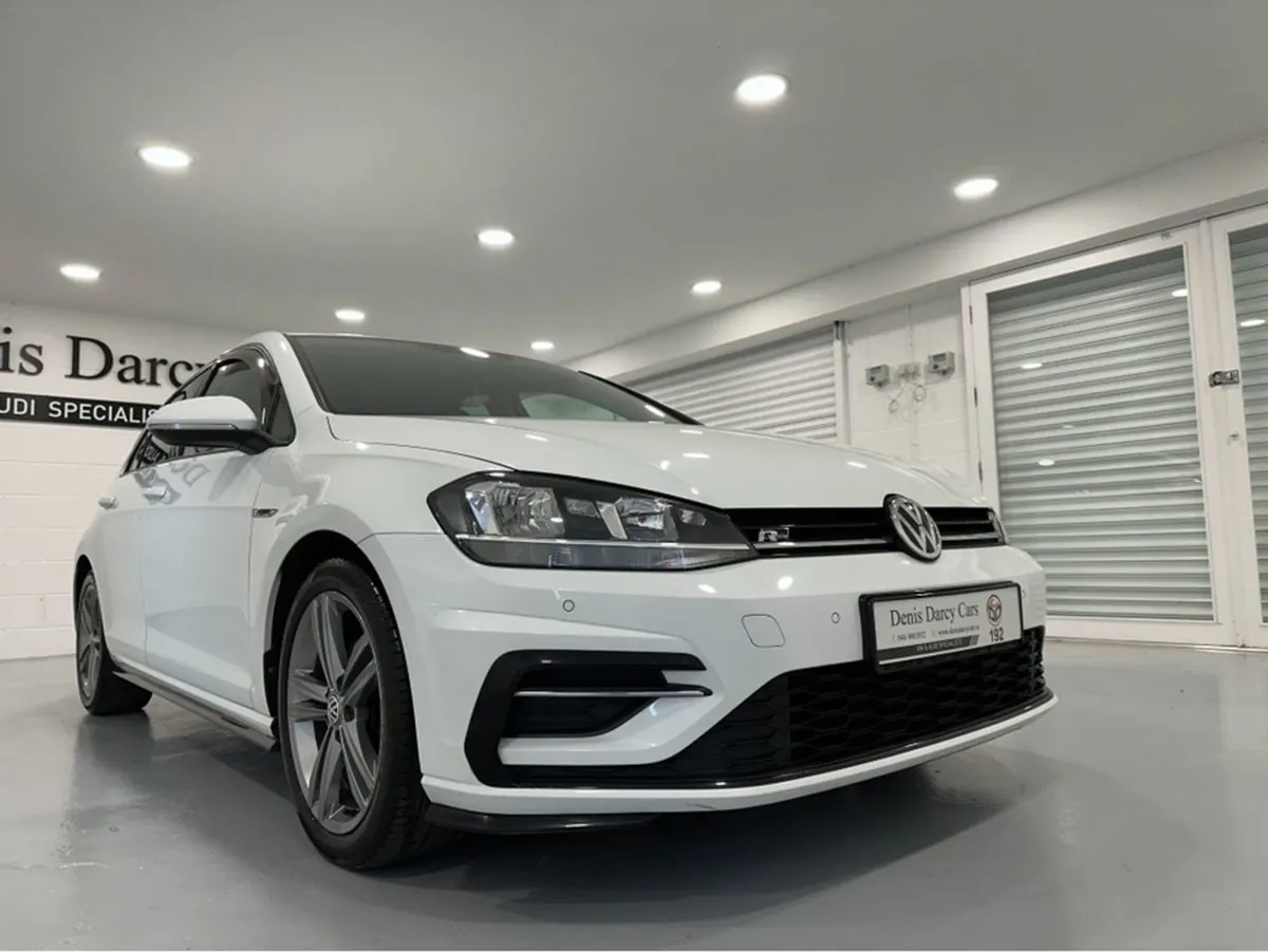 Volkswagen Golf R-line 1.5 TSI DSG 5DR 150HP - Image 2