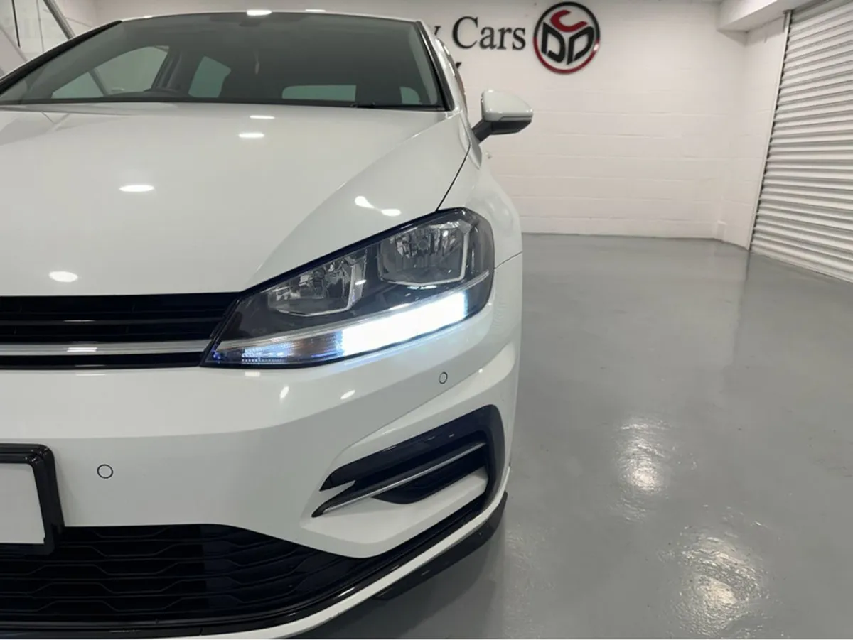 Volkswagen Golf R-line 1.5 TSI DSG 5DR 150HP - Image 4