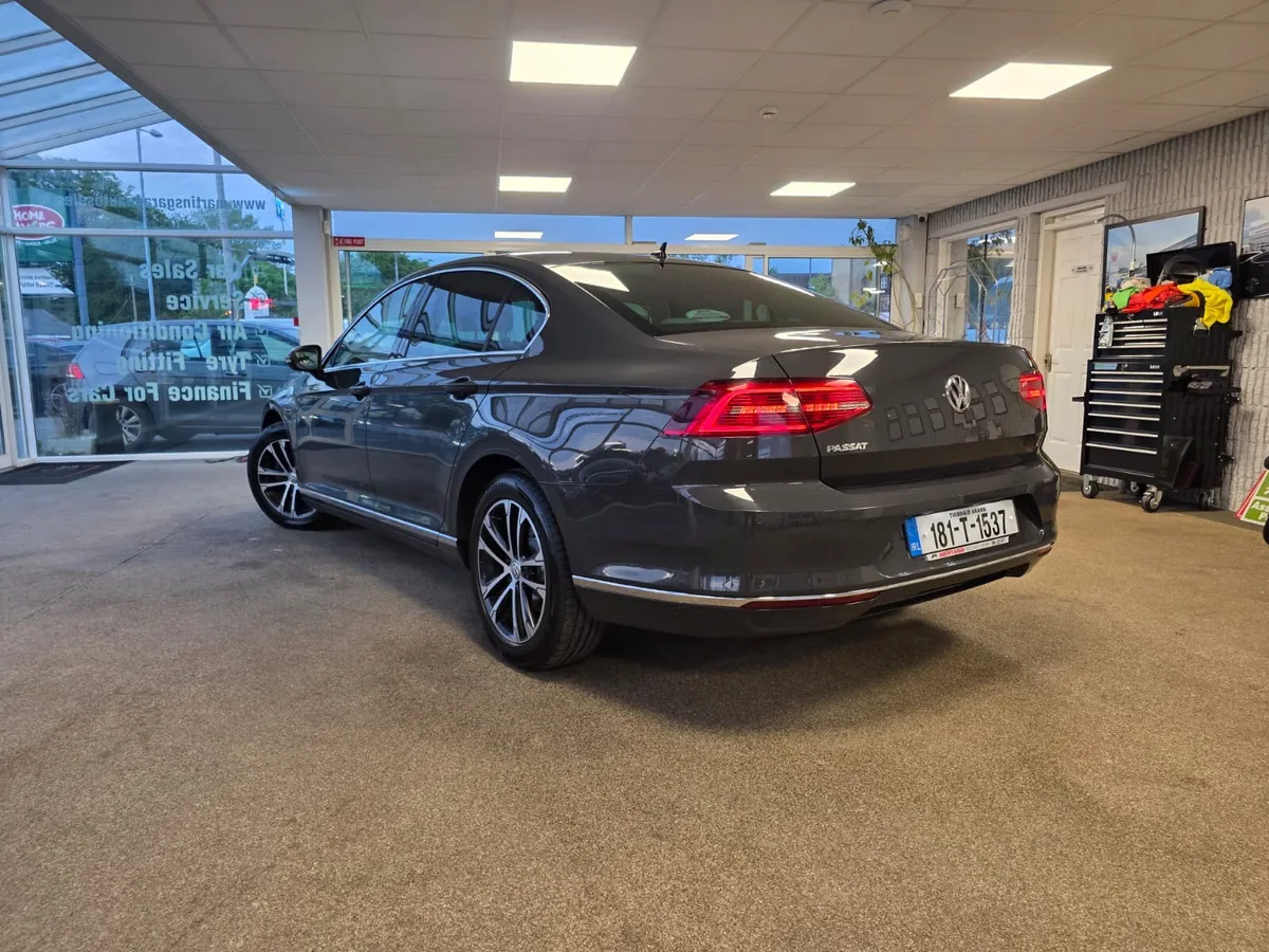 Volkswagen Passat 1.4 TSI Highline 2018 - Image 3