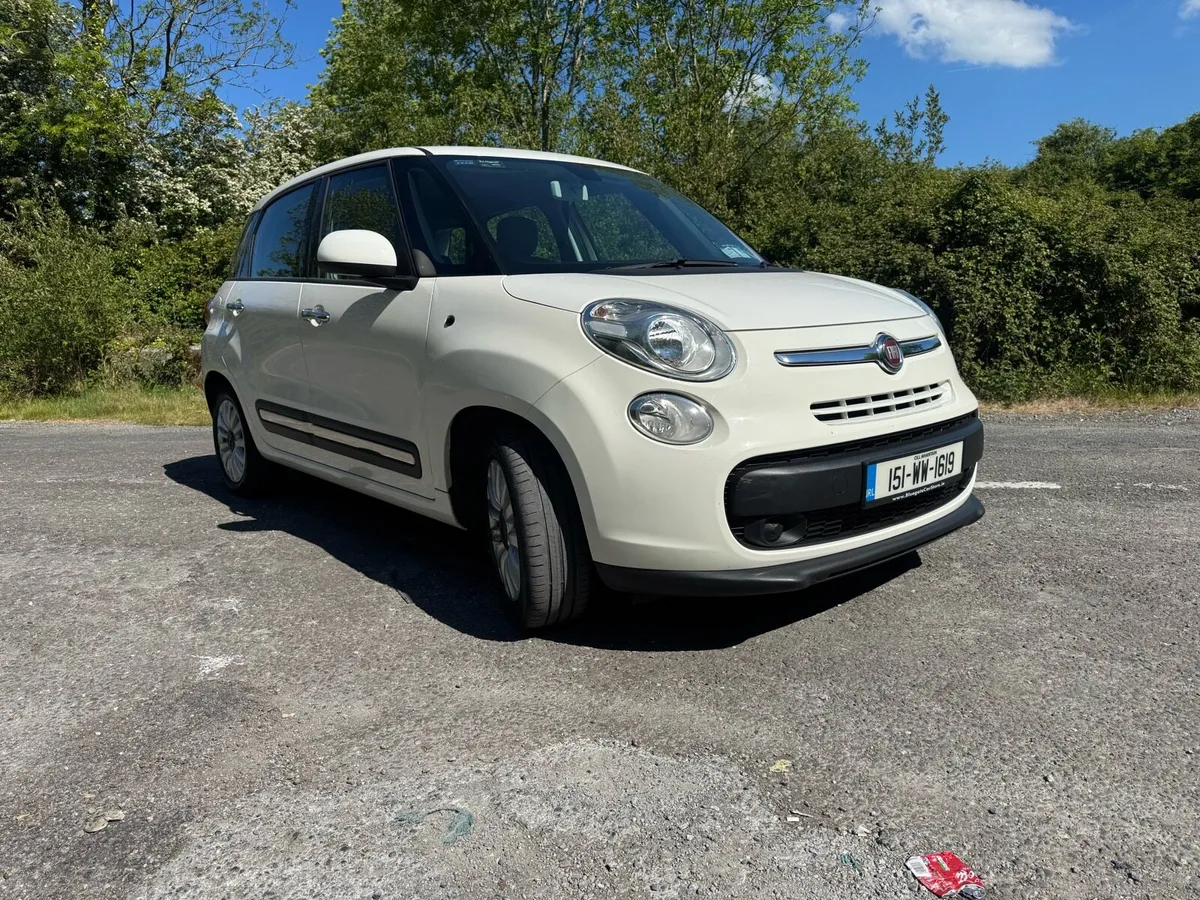 FIAT 500L LOW MILEAGE TAXED AND TESTED - Image 2