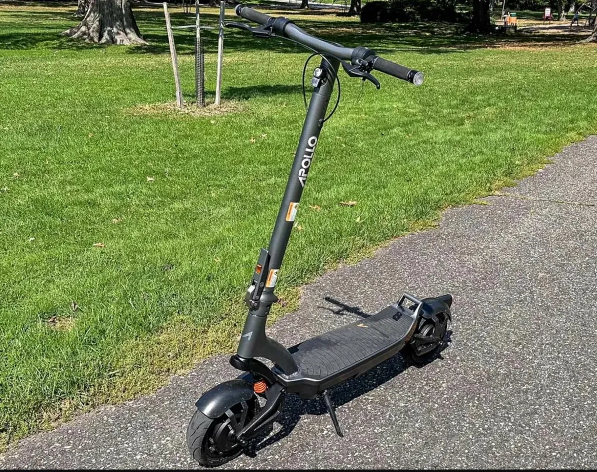 Apollo City Pro 2023 Electric Scooter – Dual Motor - Image 1