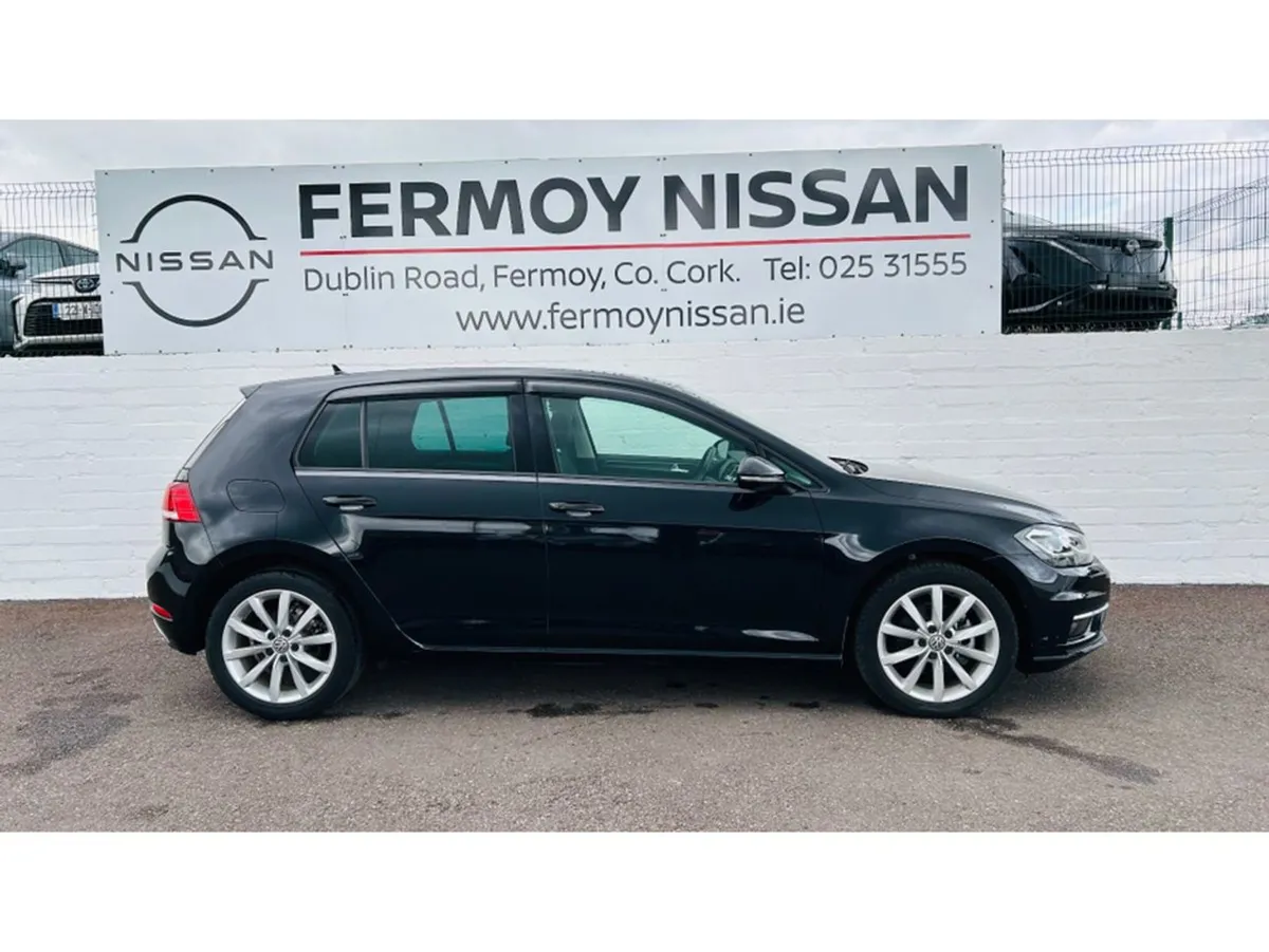 Volkswagen Golf 1.2 Comfortline Tech 5DR Automatic - Image 4