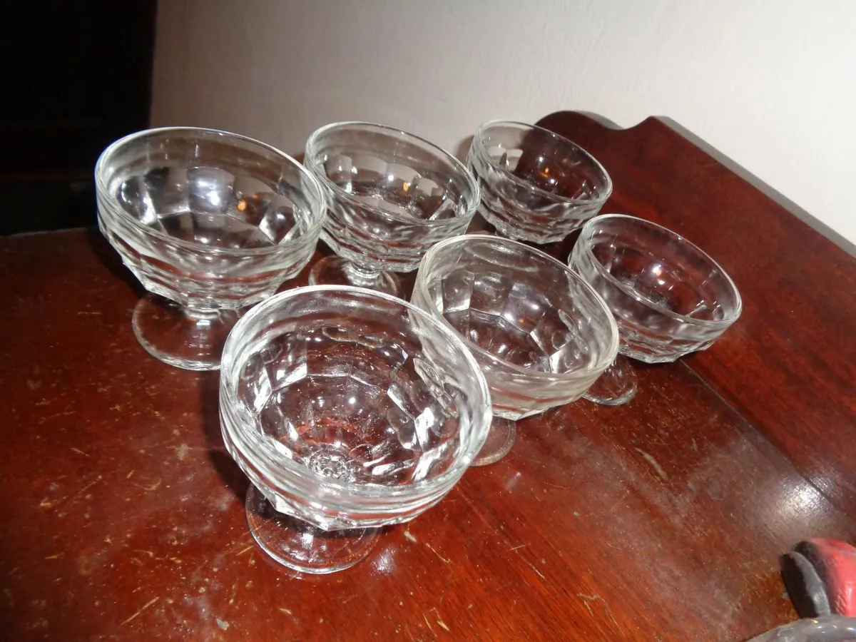 Vintage Stemmed Glass Sundae Bowls x 6 for Sale - Image 1