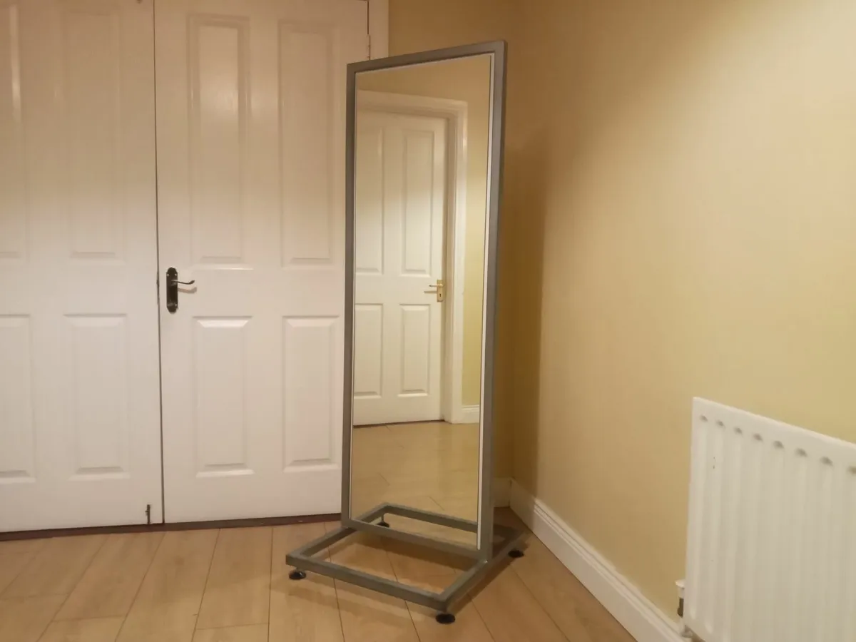 Delivery - 3 x Retail Mirrors Double Sided - Image 1