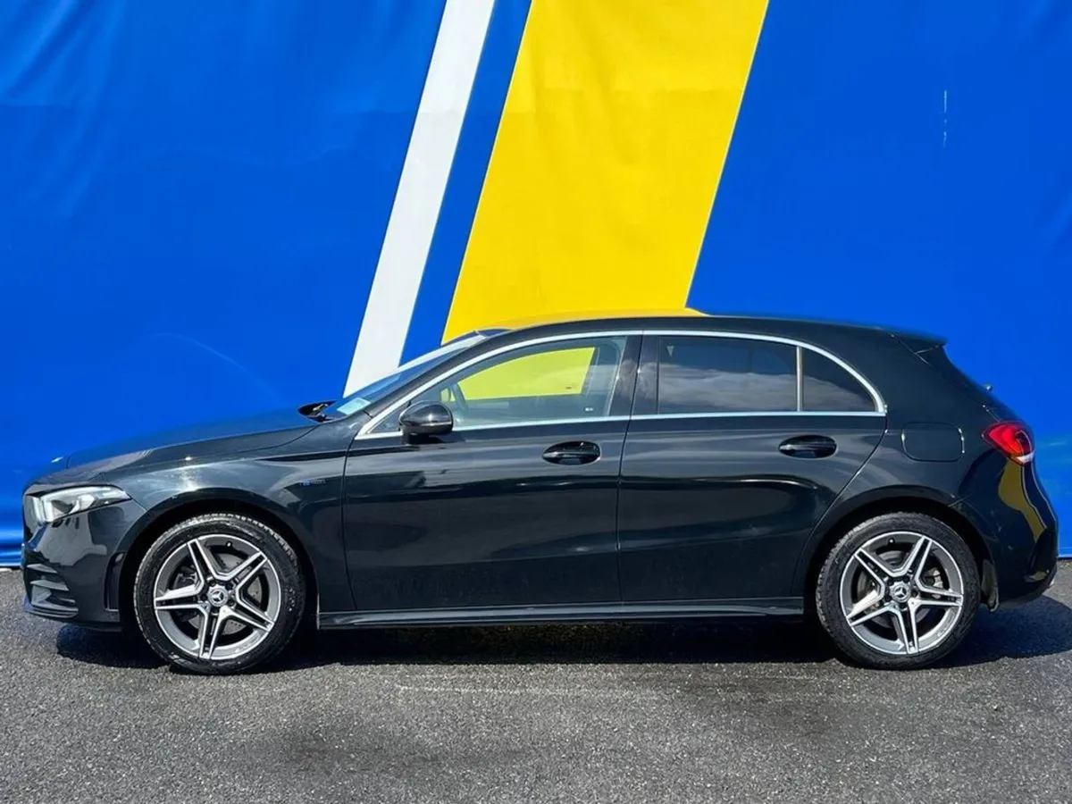 Mercedes-Benz A-Class A250e Amg-line 1.3 Plug-in - Image 3