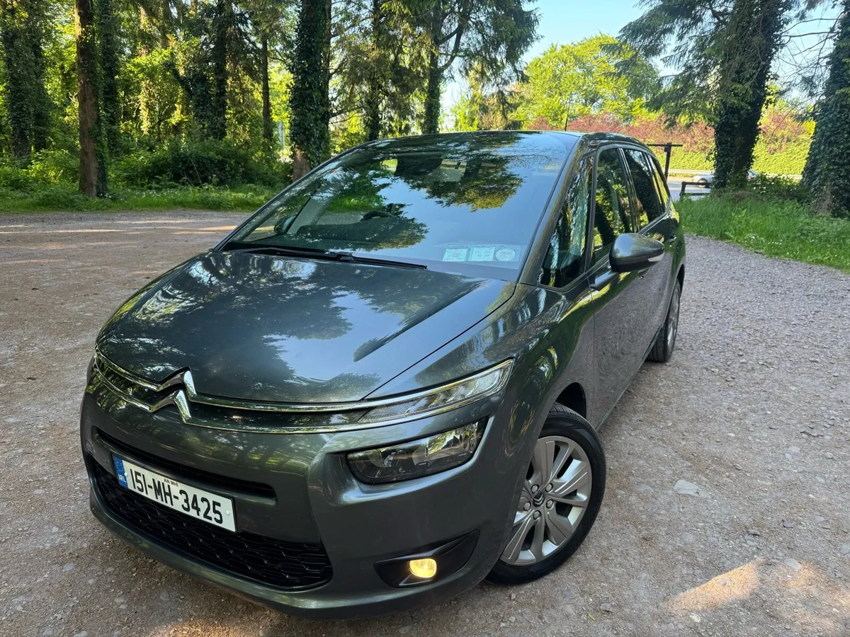 15 Citroen C4 7 seater - Image 2
