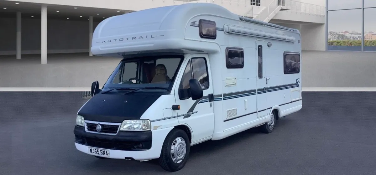 05 Autotrail Apache 6berth As new!!28000miles! - Image 1
