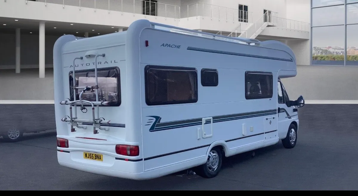 05 Autotrail Apache 6berth As new!!28000miles! - Image 3