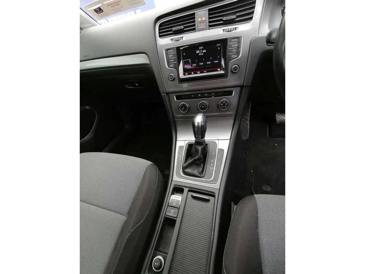 VOLKSWAGEN GOLF AUTO - Image 4