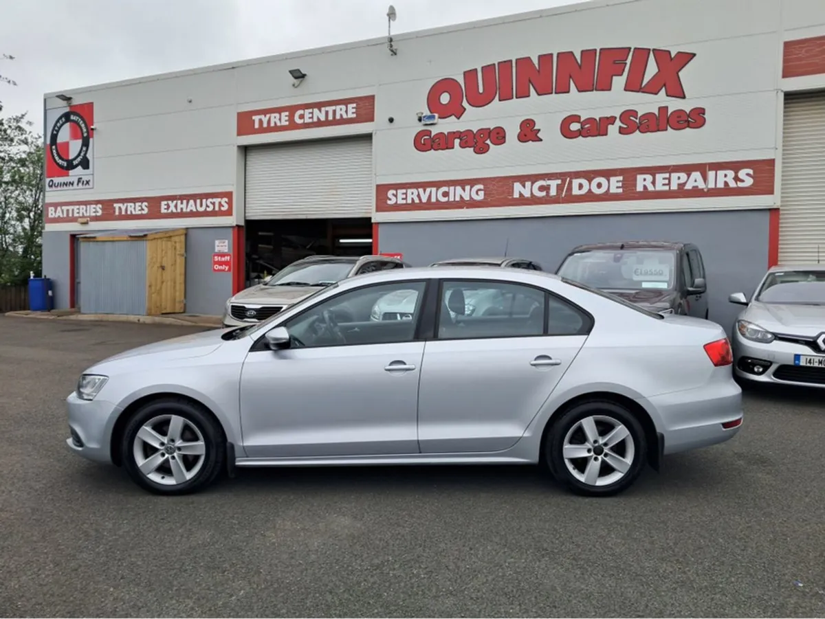 Volkswagen Jetta 1.6 TDI CR Bluemotion Technology - Image 2