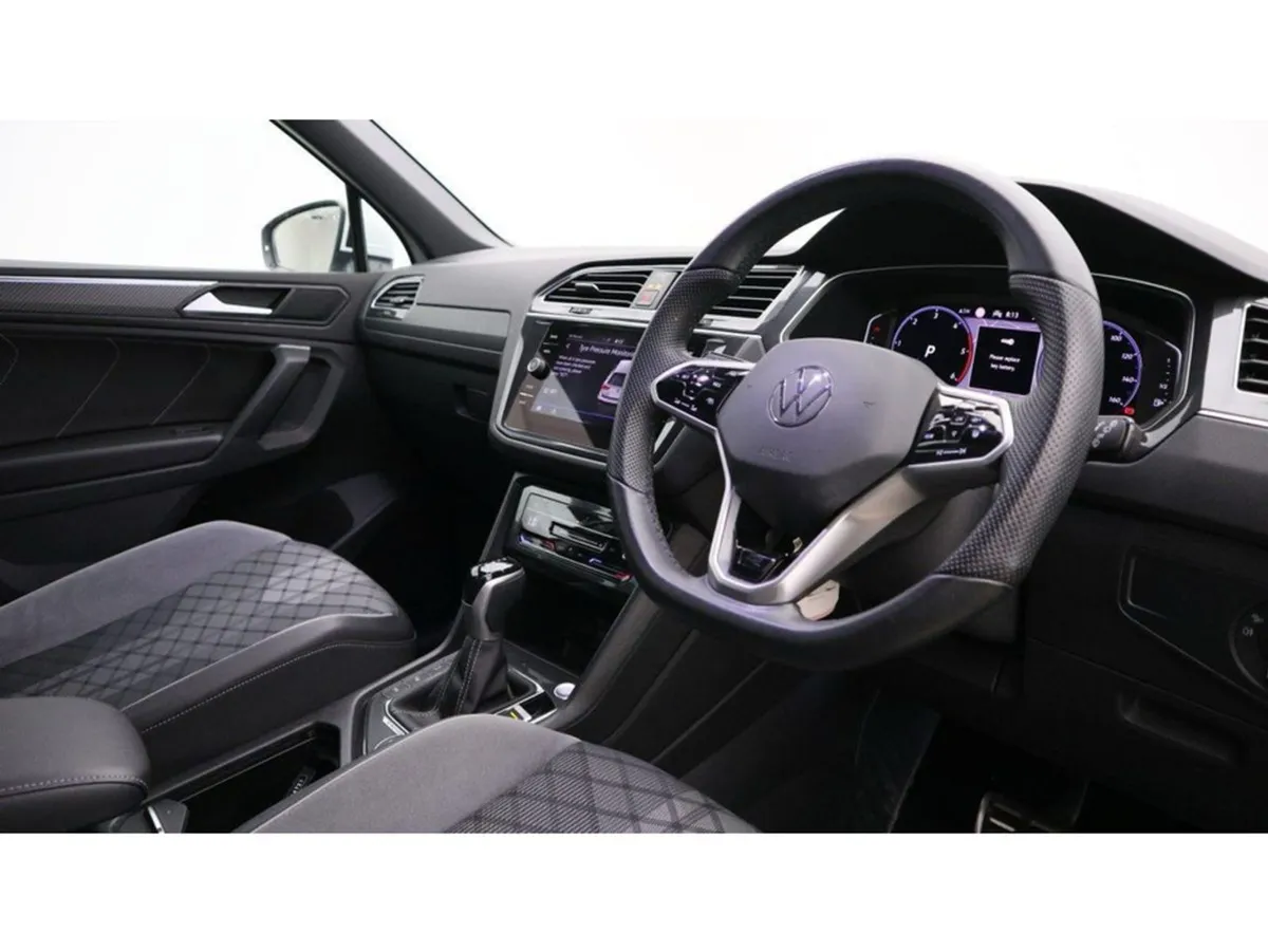 Volkswagen Tiguan R-line TDI 4motion - Image 3