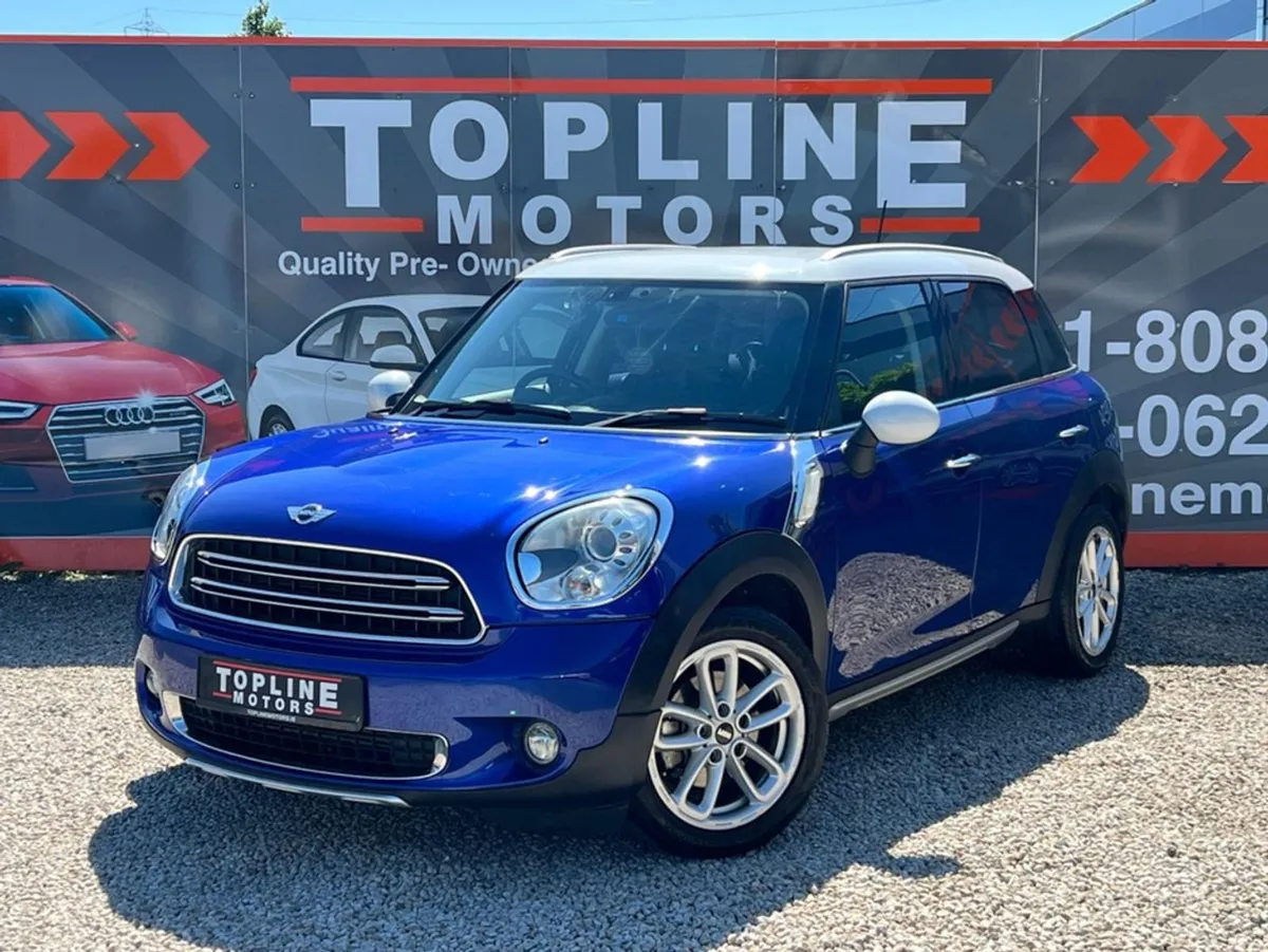 MINI Cooper D  crossover//auto//like New//ncted - Image 2