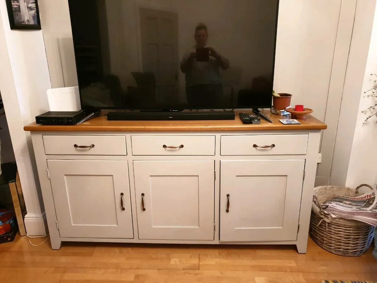 Oak sideboard - Image 2
