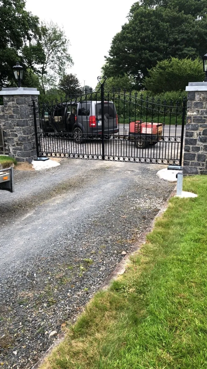 Gates, stairs and railings - Image 3