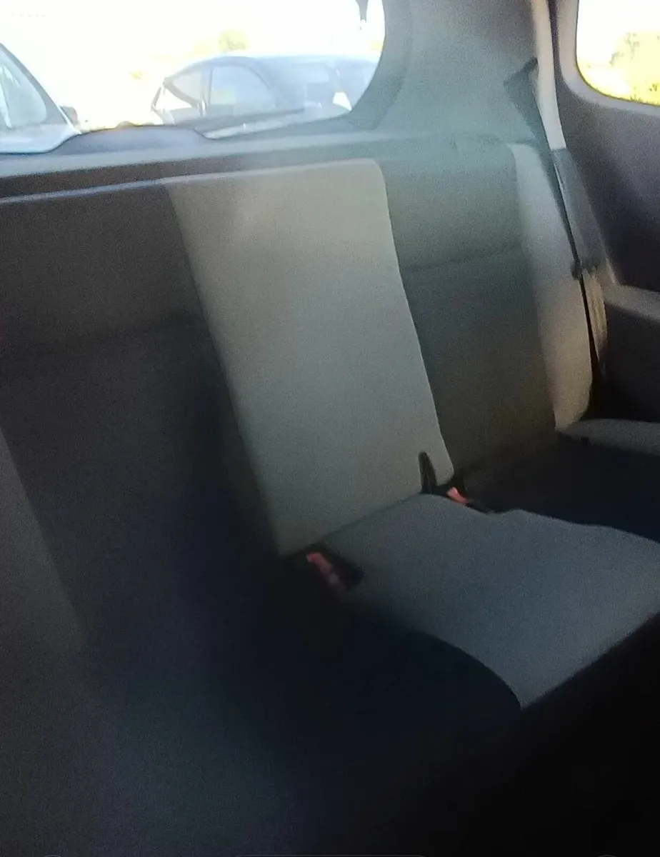 Renault Clio 2010 - Image 3