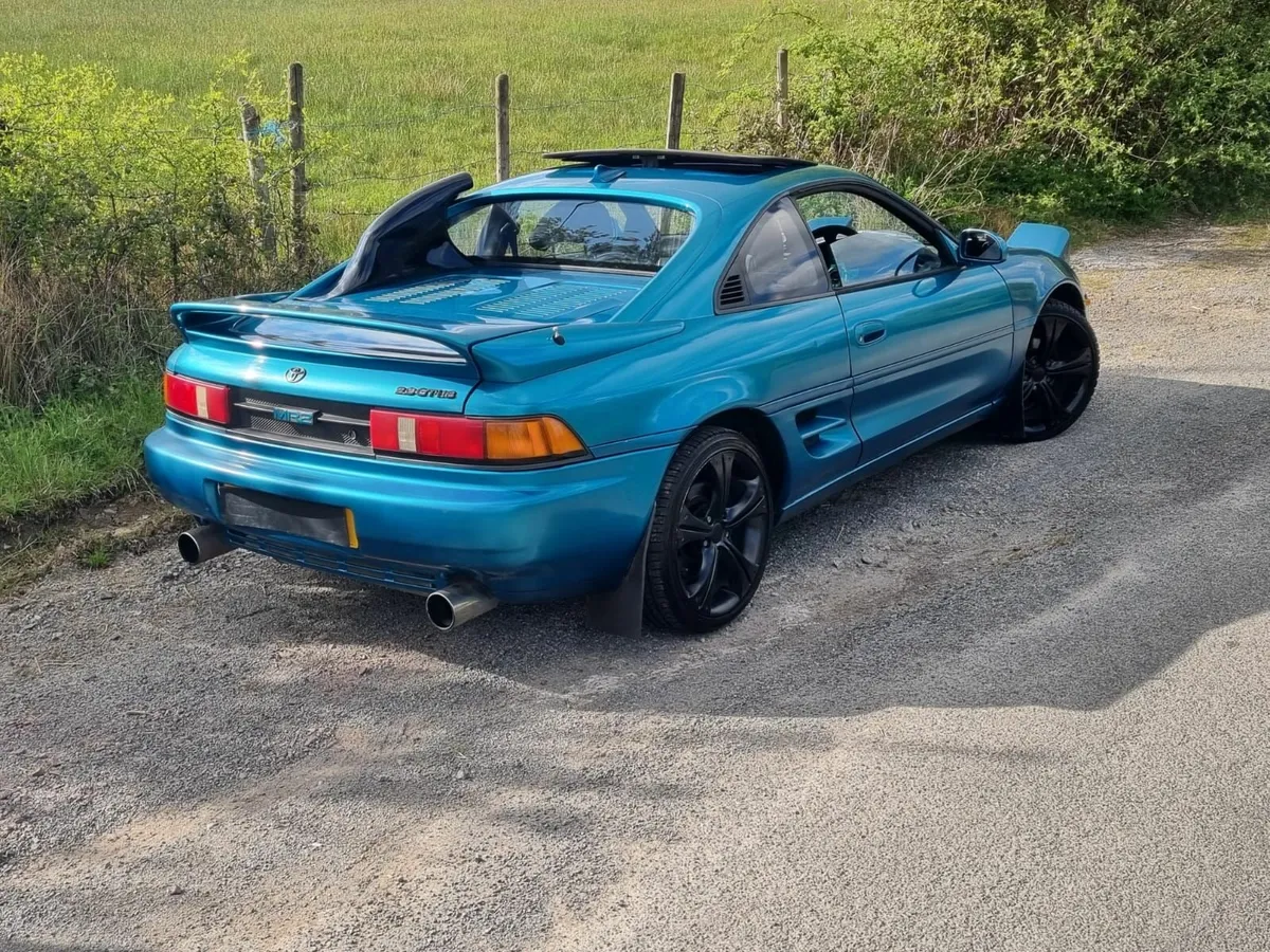 Toyota MR2 - Image 3