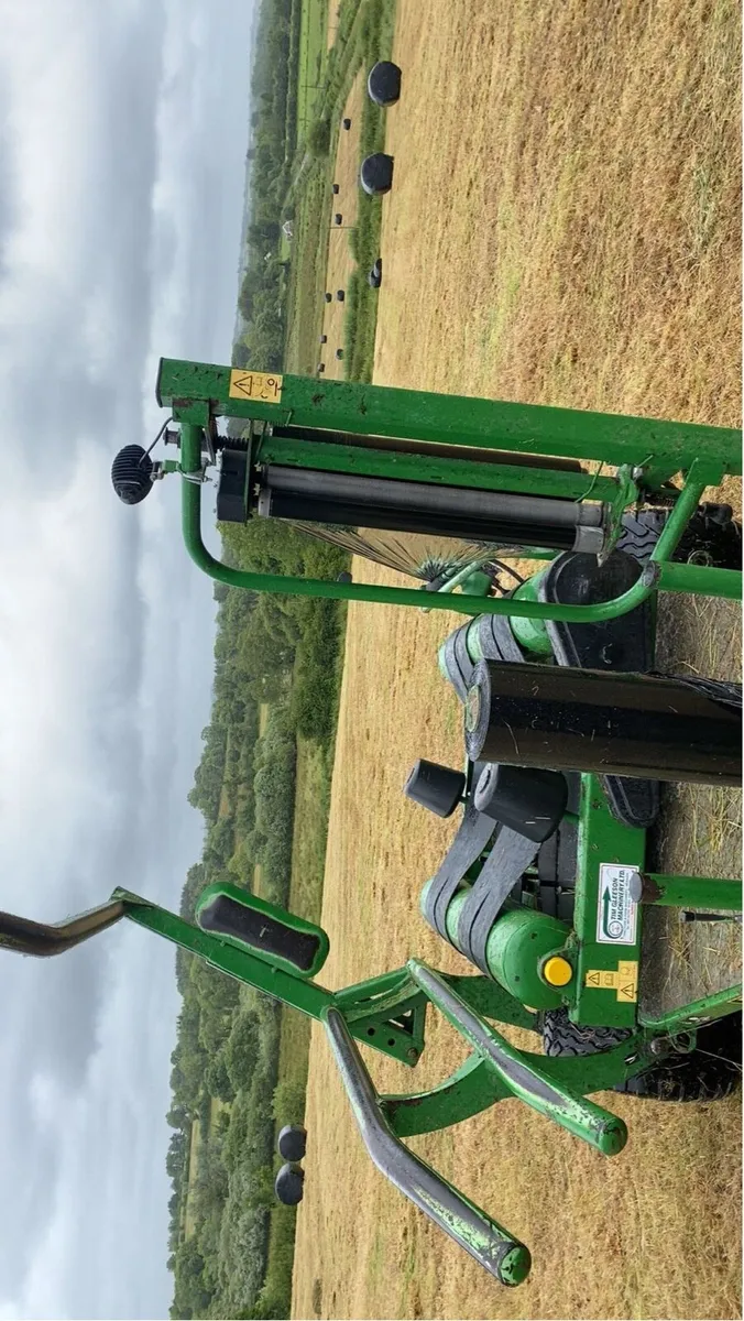 Round bale wrapping for hire - Image 2