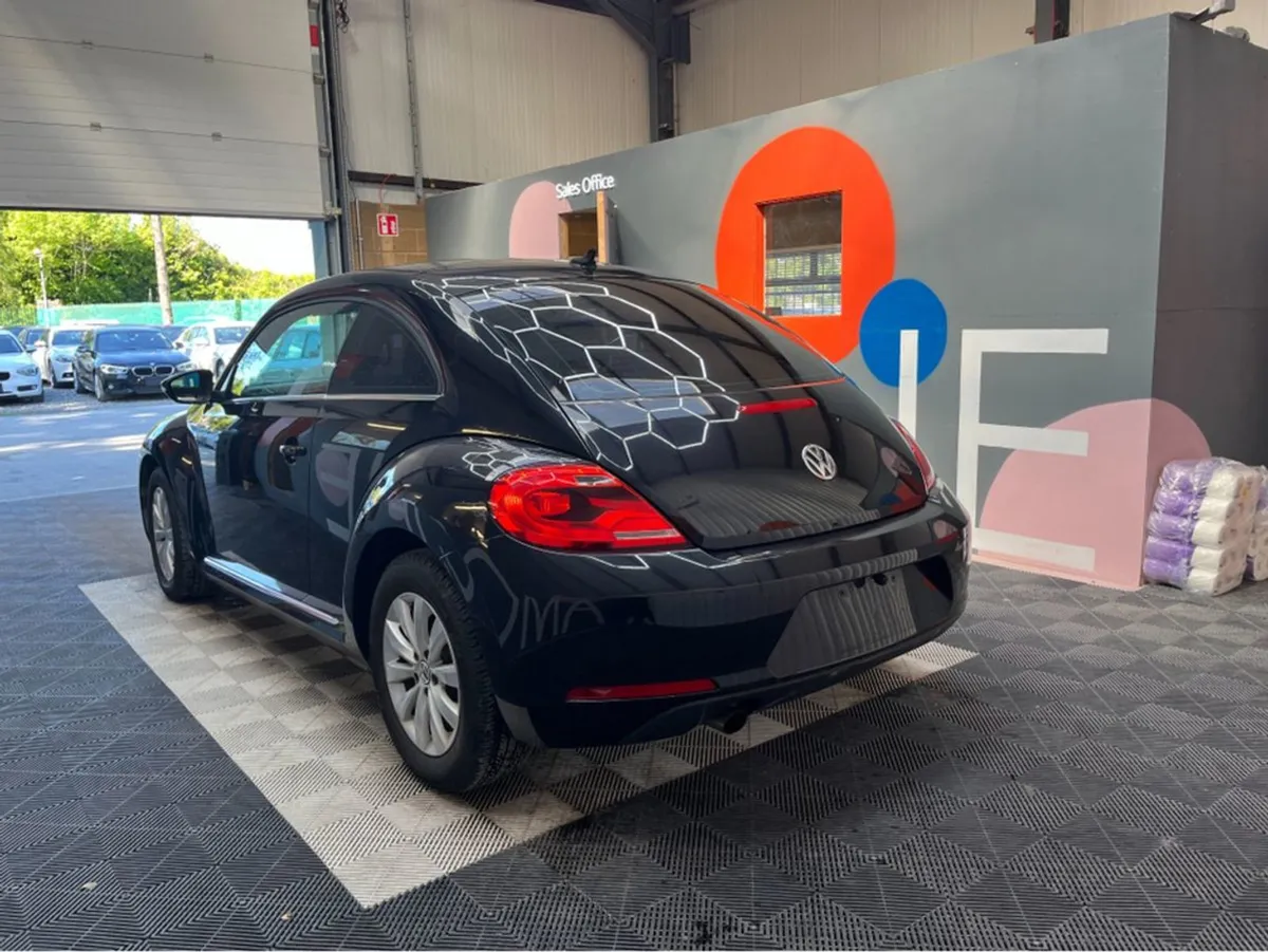 Volkswagen Beetle 1.2 Petrol / 81k KMs / Reverse - Image 4