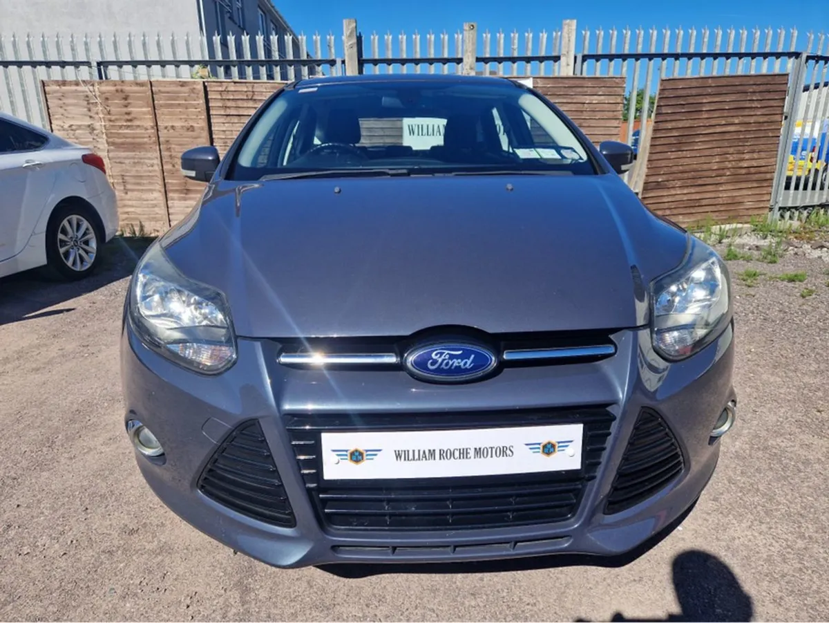 Ford Focus 1.0 Titanium Ecoboost 12 125PS 5DR - Image 3
