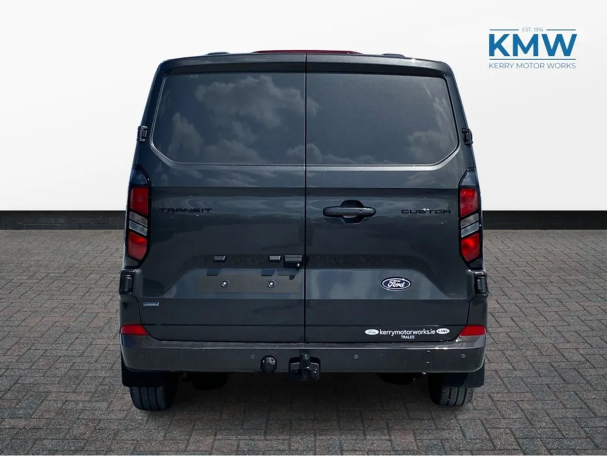 Ford Transit Custom 2.5 L2 Limited 232 BHP Automa - Image 4