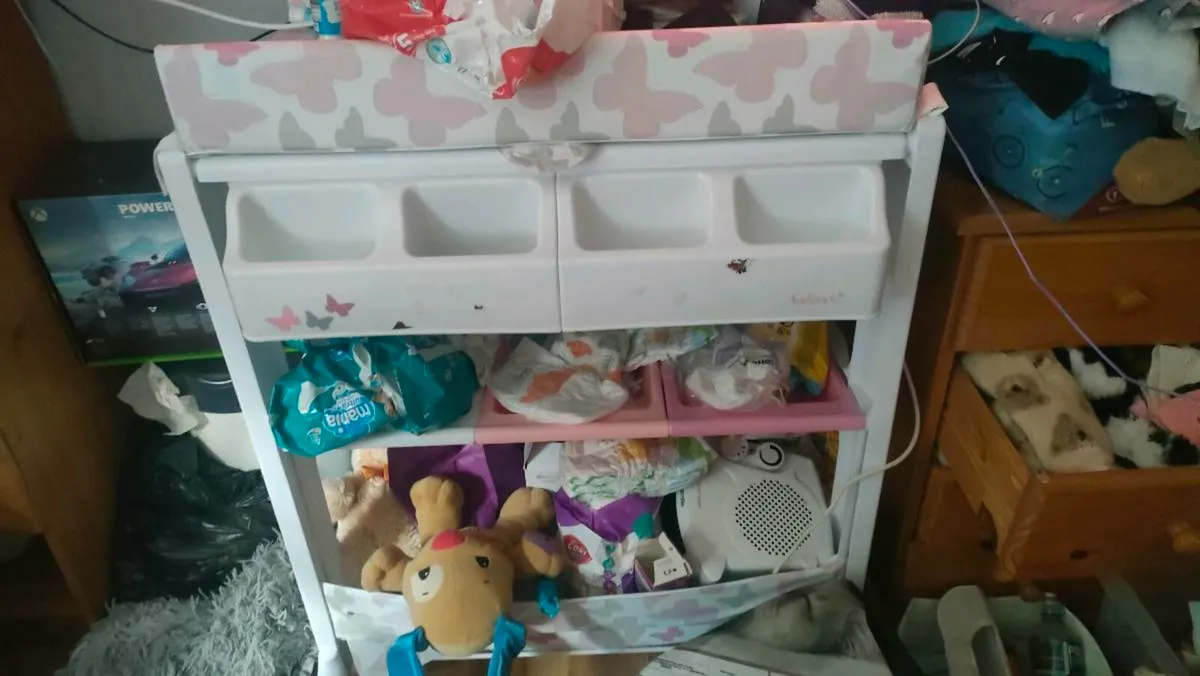 Changing table - Image 3
