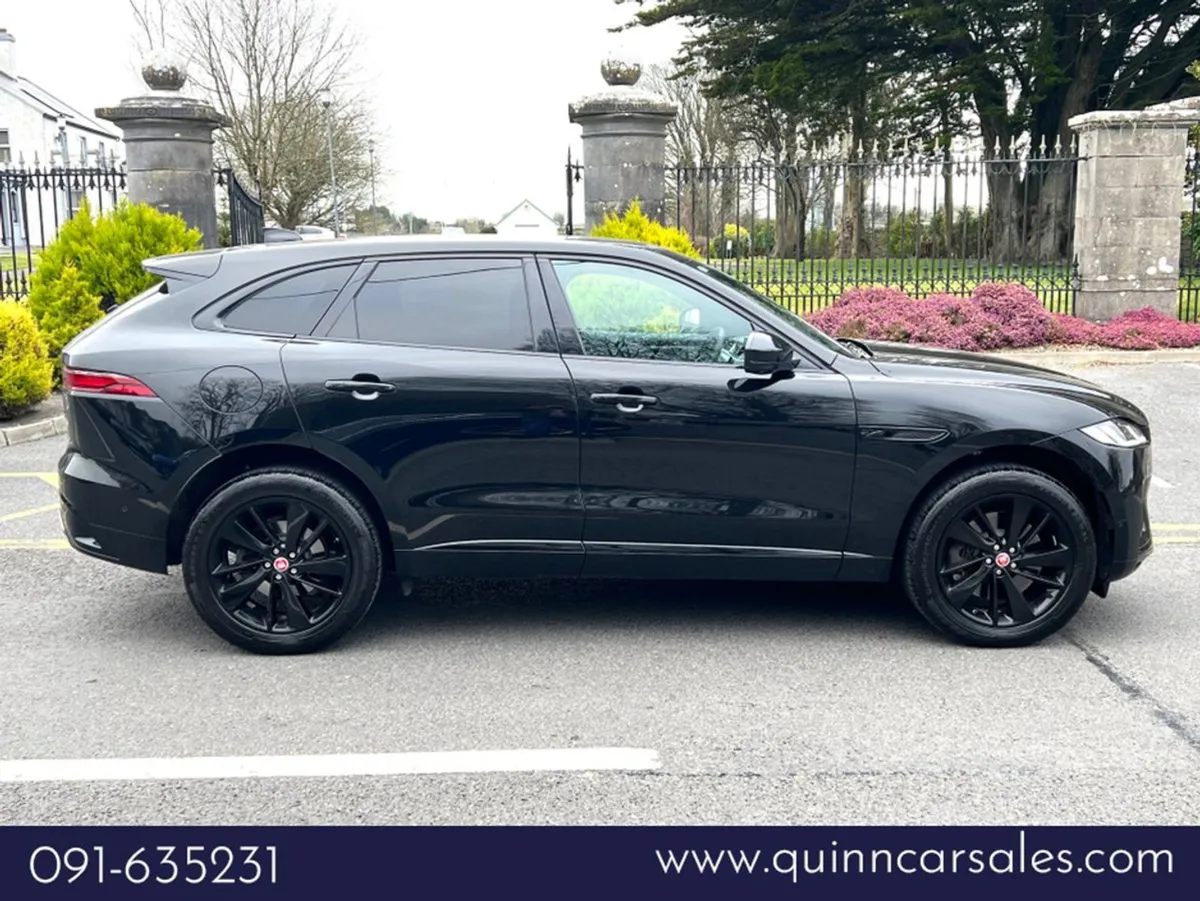 Jaguar F- PACE 3.0d 300 BHP R-dynamic Auto cost O - Image 2