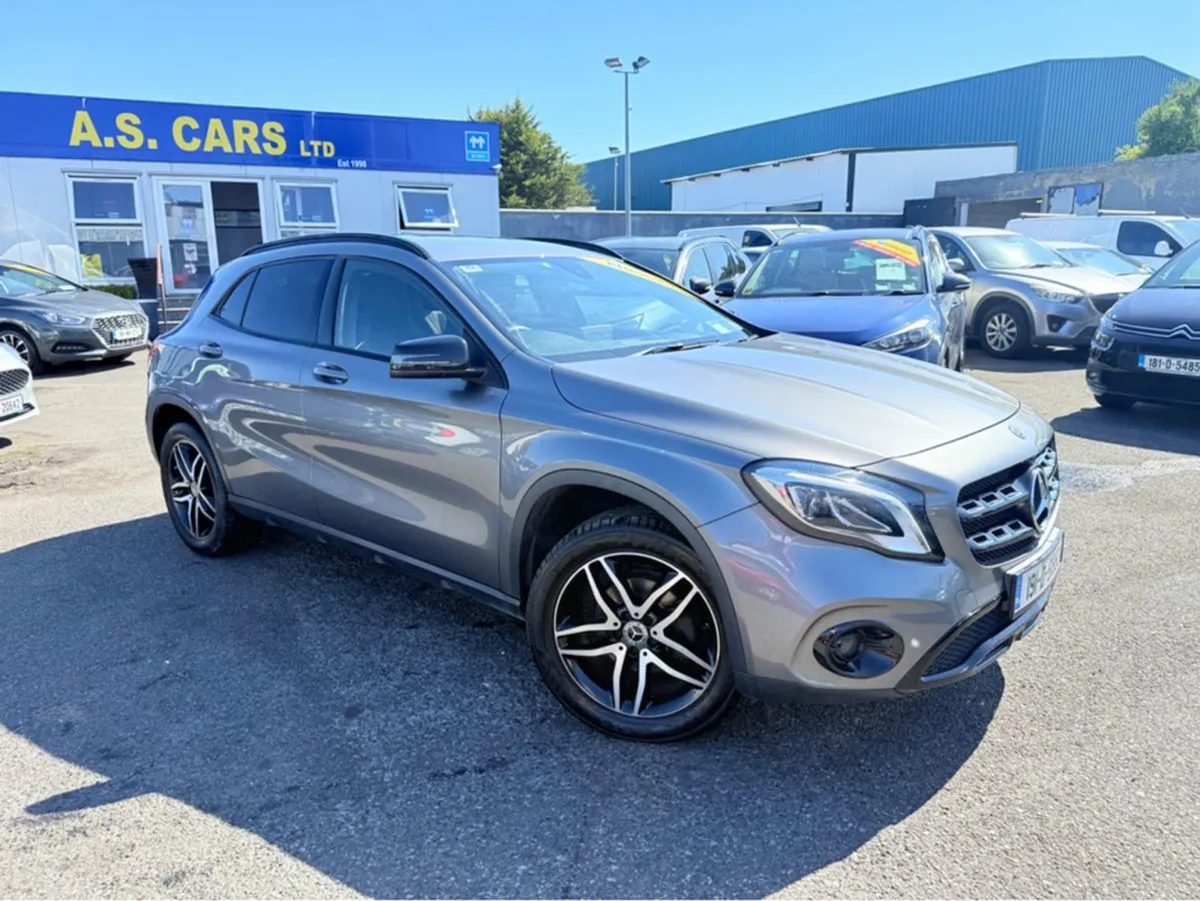 Mercedes-Benz GLA-Class 180 Urban Edition 5DR Aut - Image 2