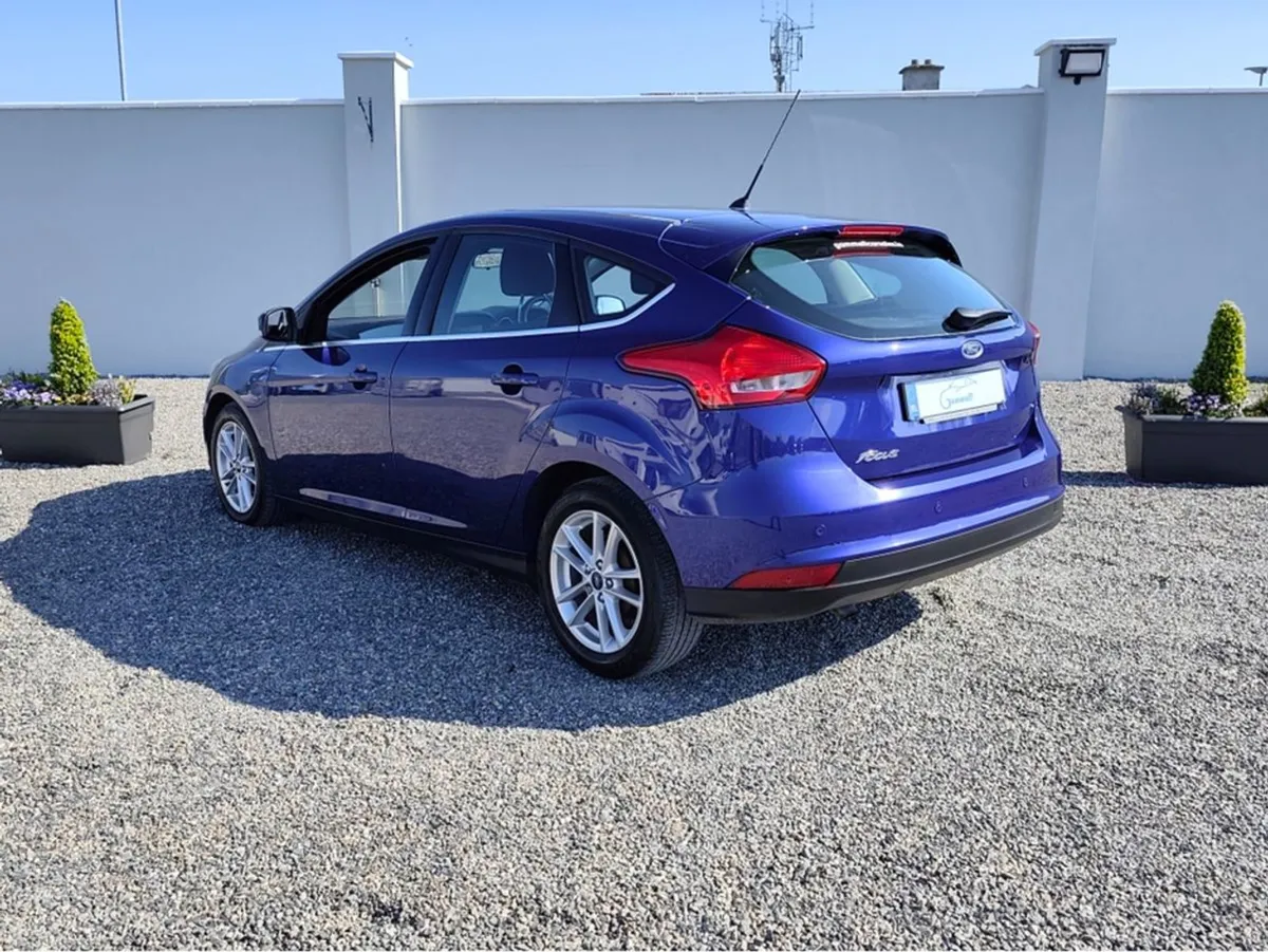 Ford Focus Low Miles Zetec Tdci - Image 4