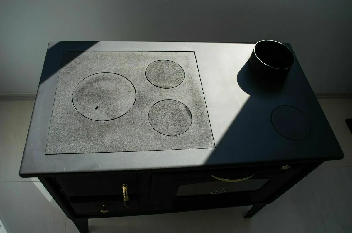 Wood burning cooking stove - Image 4