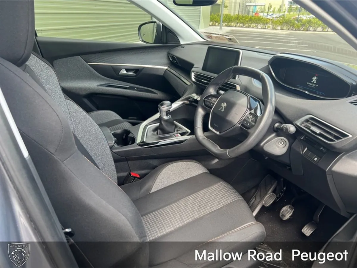 Peugeot 3008 Access 1.2 130 4DR - Image 2