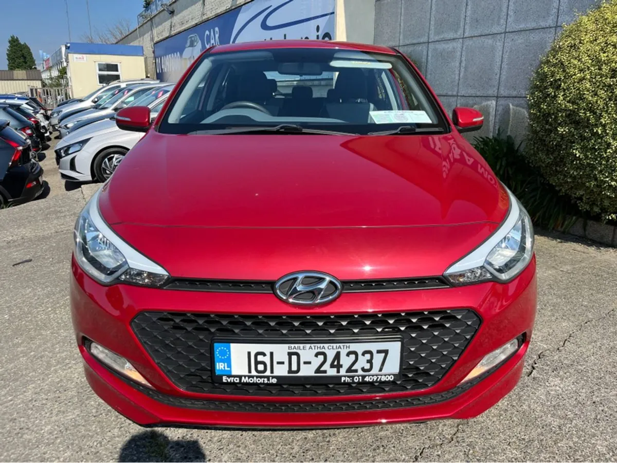 Hyundai i20 Classic 1.2 Petrol //low Miles// - Image 3
