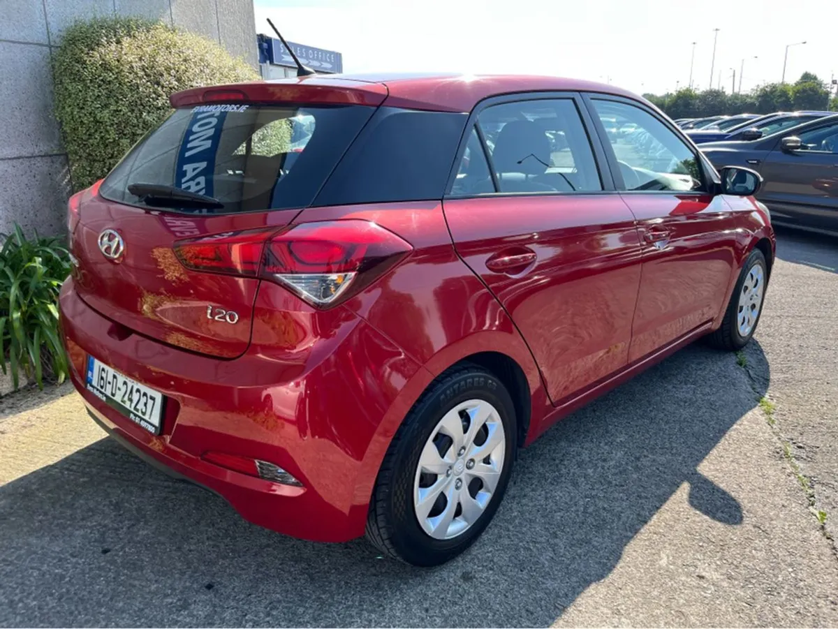 Hyundai i20 Classic 1.2 Petrol //low Miles// - Image 4