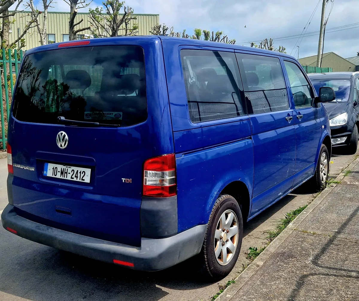 2010 Volkswagen Transporter – 9 Seater – READ -AD! - Image 2